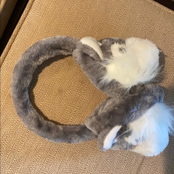 Fussy ear muffs - Picture 6 of 6